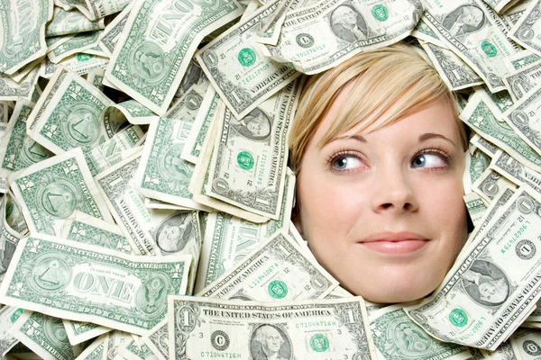 Chi phí nâng mũi bọc sụn luôn khiến nhiều người băn khoăn